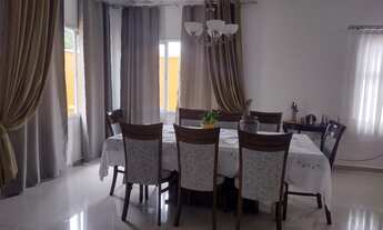 Imagem: Sobrado com 5 dormitorios sendo 1 suite