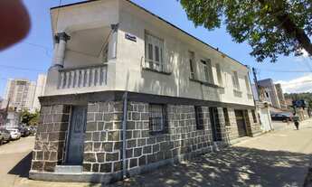 Imagem 4: Alugo Sobradão, esquina, excelente localização 4 salas, 2 wcs, salão p loja 3 vagas p esta