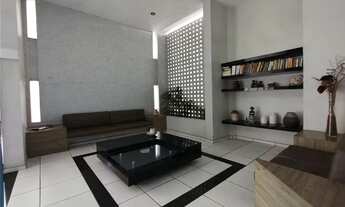 Imagem 6: Aluga-se apartamento na Gruta de Lourdes com 137m2, tendo 3 quartos, 3 banheiros, elevador