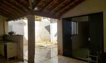 Imagem 4: Casa lindinha Casa com 2 dormitórios