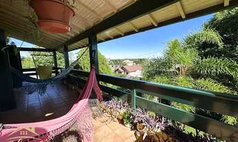 Imagem 6: Casa com três dormitórios sendo uma suíte. Bairro Pousada da Neve, Nova Petrópolis RS! Re