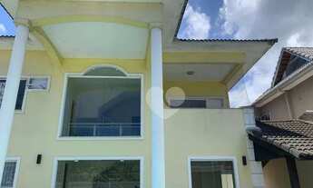 Imagem 2: CASA TRIPLEX, 4 SUITES COM PISCINA , SAUNA, CHURRASQUEIRA - VARGEM PEQUENA - RJ