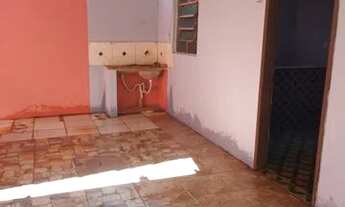 Imagem 3: Dois barracões independentes