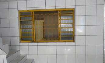 Imagem 3: ALUGA-Se Casa com 3 cômodos