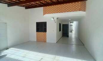 Imagem 2: Casa duplex de 110m² com 3 suítes em excelente localização em Messejana/Fortaleza