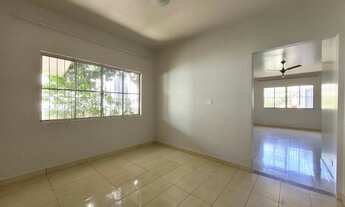 Imagem 6: Casa para alugar em Maringá, Vila Santo Antônio, com 4 quartos, com 375.03 m²