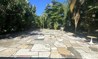 Imagem: Terreno com 34.369 m² e 220m de frente