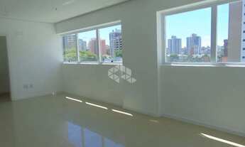 Imagem 2: Sala comercial com garagem no Menino Deus
