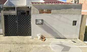 Imagem: Residência 2 Quartos no Tatuquara - R$225