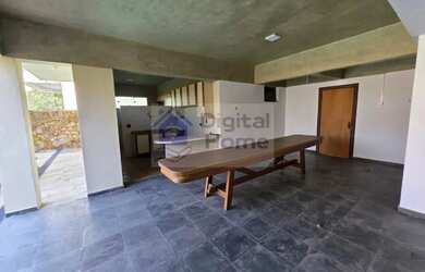 Imagem 10: Casa com 4 Dormitórios sendo 2 suítes, lazer com piscina e churrasqueira + 4 vagas de gara