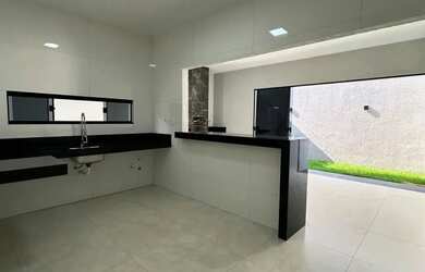 Imagem 5: Imóvel para venda tem 180 metros quadrados com 3 quartos