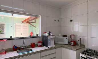 Imagem 7: Casa para venda em Parque São Domingos com 4 quartos, sendo 2 suítes , 185m²