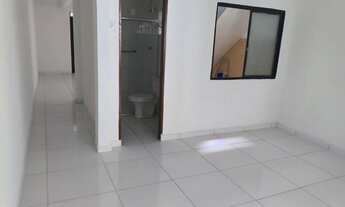 Imagem 11: Casa Ampla com 4 Quartos na Pajuçara - Próxima à Praia!