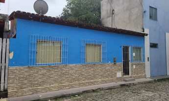 Imagem 1: Oportunidade imperdível! Casa (residencial e comercial) à venda no centro de Prado - BA