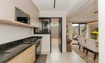 Imagem 9: Casa com 3 Quartos (1 Suíte) à Venda no Bairro Santa Cândida, Curitiba