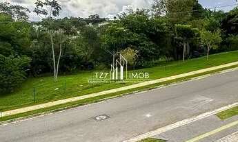 Imagem 4: Encantadora Casa Subtérrea com 3 suítes plenas, incluindo uma suíte master com closet..