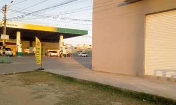 Imagem 3: Casa e três lojas