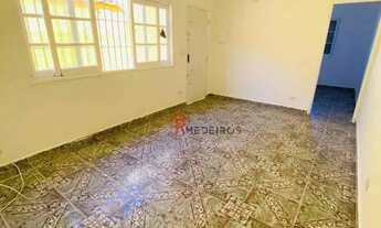 Imagem: Casa com 2 dormitórios sendo 1 suíte