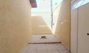 Imagem 4: Belíssima casa à venda em terreno inteiro no Bairro Recanto Elimar