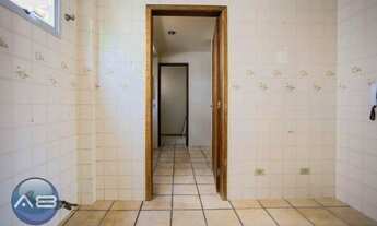 Imagem 7: Apartamento no Cabral, à VENDA, com 3 dorms. e 2 vagas