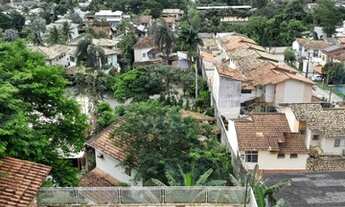 Imagem 5: Casa para aluguel e venda possui 360 metros quadrados com 5 quartos