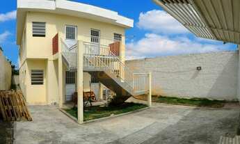 Imagem 2: Casa Sobreposta Casa com 2 dormitórios