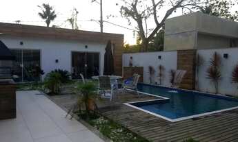 Imagem 2: Excelente casa duplex com 5 quartos, em um dos melhores Condomínios da Ilha de Guaratiba