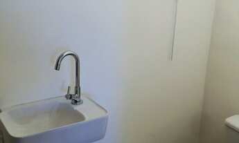 Imagem 5: Casa de condomínio para venda possui 180 metros quadrados com 3 quartos