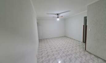 Imagem 2: Aparecida - Apartamento amplo de 2 dormitórios + dependência de empregada - garagem demarc