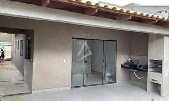 Imagem 2: Casa 3/4 sendo 1 suíte, toda no porcelanato, varanda gourmet com churrasqueira