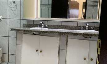 Imagem 7: Suite master com closet para casal em República,sem vaga de garagem