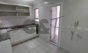 Imagem 4: Casa de Condomínio à venda ou para alugar em Interlagos, São Paulo-SP