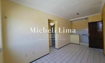 Imagem 4: Apartamento com 2 quartos, 1 banheiro, venda ou locação no bairro Passaré, 4° andar escada