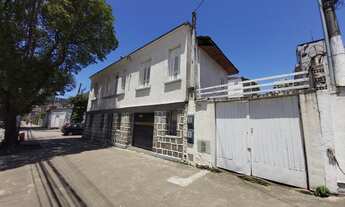 Imagem 5: Alugo Sobradão, esquina, excelente localização 4 salas, 2 wcs, salão p loja 3 vagas p esta