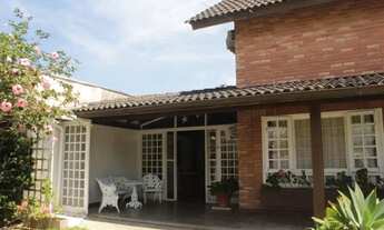 Imagem 4: Pousada a 60 m da Praia da Daniela aluga suítes