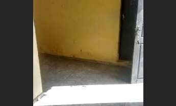 Imagem: Aluga-se uma kitnet de 3 cômodos e banheiro