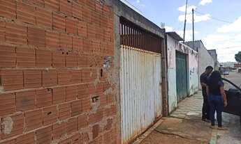 Imagem 4: QR 833 lote com casa 01 quarto nos fundos escriturado R$ 95.000 em Samambaia Norte - Brasí