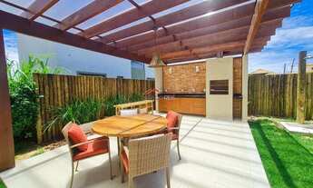 Imagem 3: Casa moderna, em condomínio a 100 metros da praia com 04 suítes e lindo espaço gourmet!