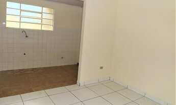 Imagem 7: Casa para aluguel tem 60 metros quadrados com 2 quartos em Boa Vista - Curitiba - PR