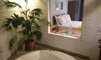 Imagem 2: Suite Spa - Estúdio de Luxo com Hidromassagem Dupla e Cozinha a 50 Metros da Praia