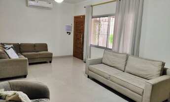 Imagem 4: Casa para venda possui 210 metros quadrados com 3 quartos em Guilhermina - Praia Grande