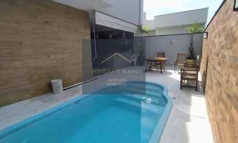 Imagem: Casa de condomínio com 4 quartos, 250m²