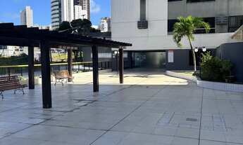 Imagem: Apto em Petrópolis com 2 quartos sendo