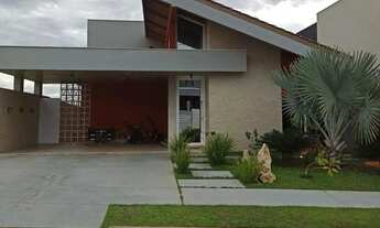 Imagem: Casa à venda 2 Quartos, 2 Suites, 4 Vagas