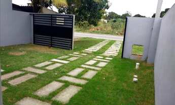 Imagem 4: Vendo Casa Araruama Região dos Lagos RJ 2 Quartos Sendo 1 Suíte Garagem Quintal Área Serv