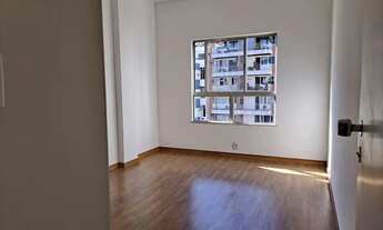 Imagem 2: Pronto para morar apartamento amplo e recém reformado