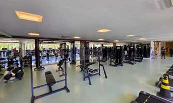 Imagem 7: Imóvel para aluguel possui 367 metros quadrados com 4 quartos em Tamboré - Santana de Parn