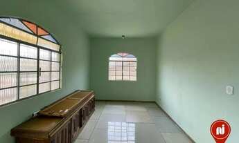 Imagem 2: Casa com 3 dormitórios para alugar, 100 m² por R$ 2.515,00/mês - Jota - Brumadinho/MG