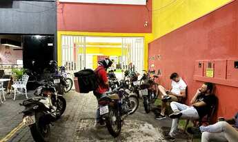 Imagem: Ponto comercial - vende-se. Completo