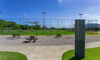 Imagem 6: Melhor condomínio da região, possui toda a infraestrutura de lazer e segurança armada!